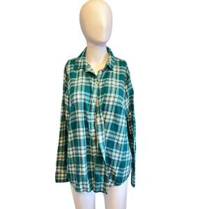 J.Crew Women’s Medium Green Plaid Button-Up Shirt – Long Sleeve